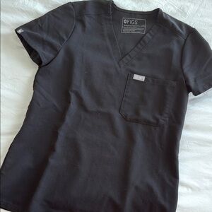 FIGS Catarina One-Pocket Top